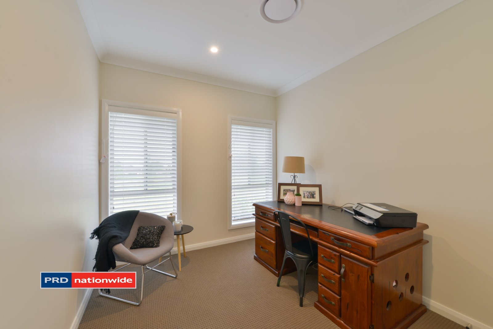 8 Daintree Circuit TAMWORTH 3