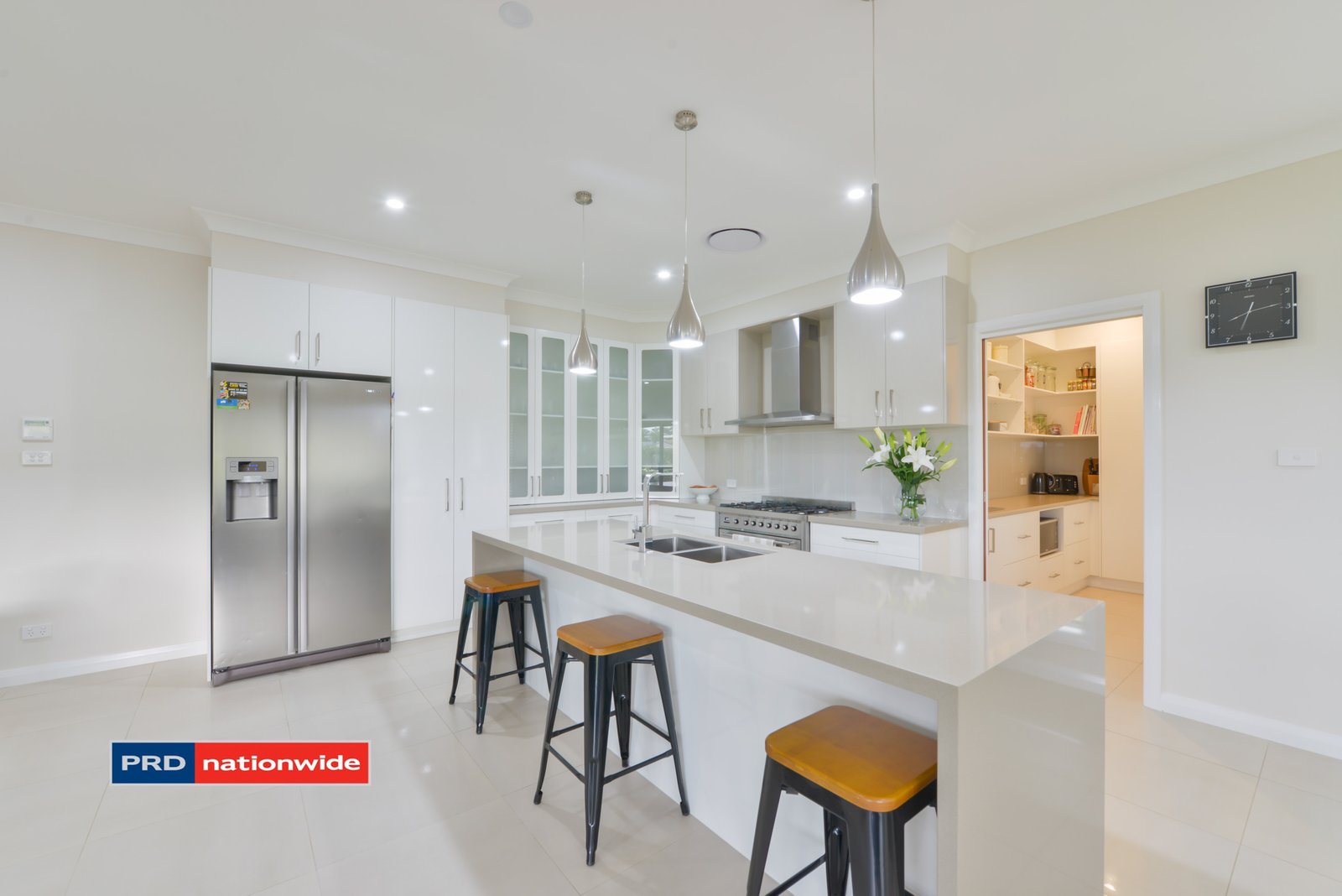 8 Daintree Circuit TAMWORTH 9