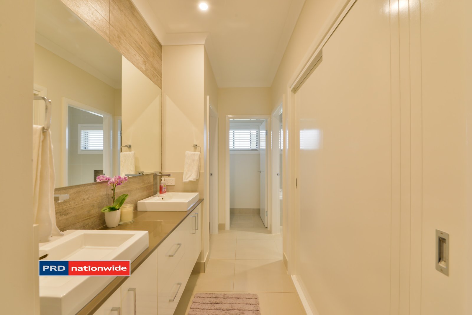 8 Daintree Circuit TAMWORTH 14