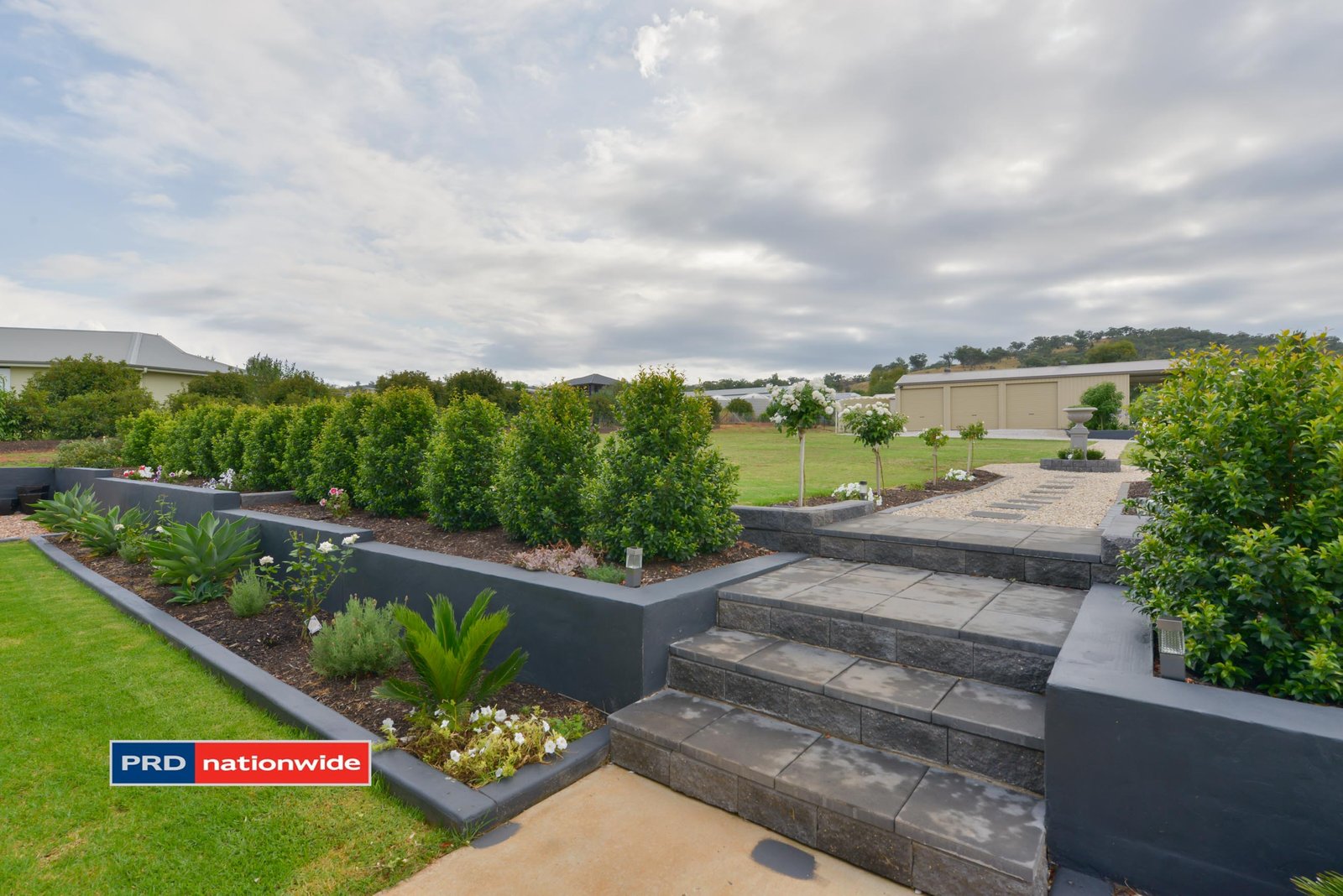 8 Daintree Circuit TAMWORTH 18