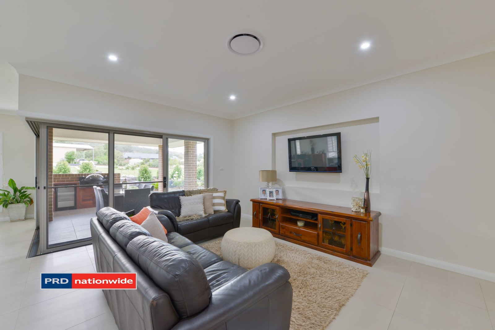 8 Daintree Circuit TAMWORTH 25