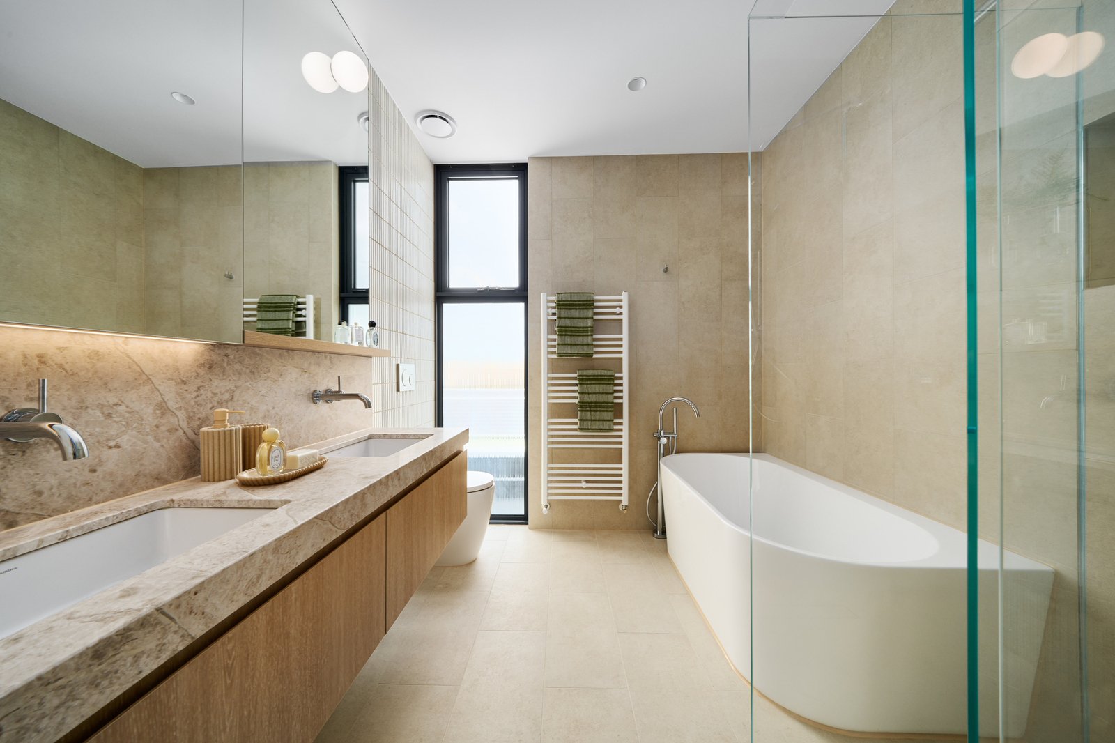 8 Dalgetty Road, Beaumaris, 3193