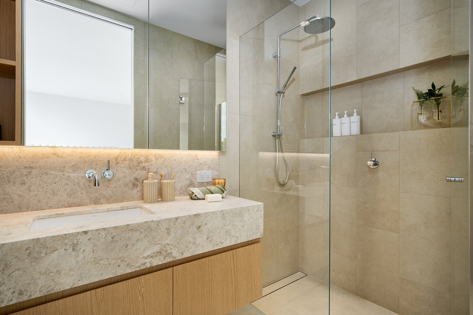 8 Dalgetty Road, Beaumaris, 3193