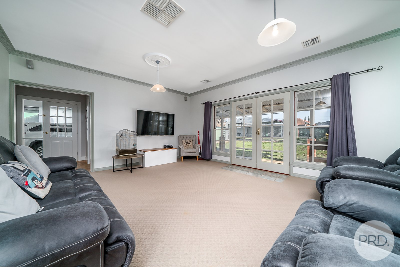 8 Dalton Street TURVEY PARK 9
