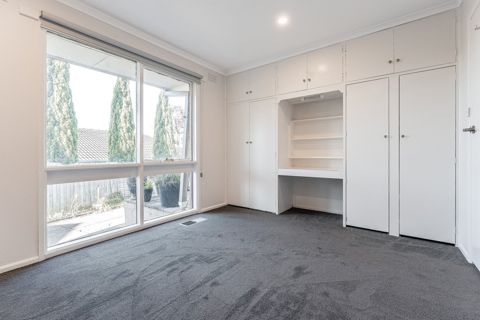 Gallery: 8 Dampier Court