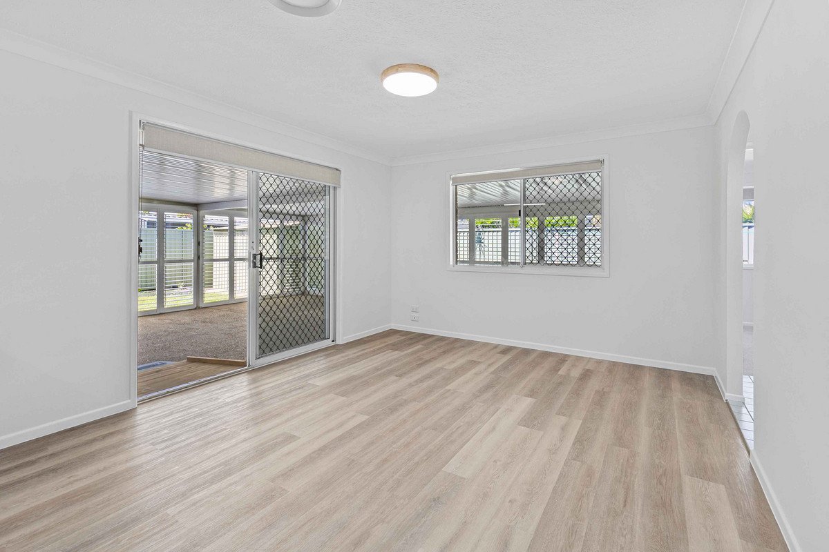 8 Damson Place Elanora 9