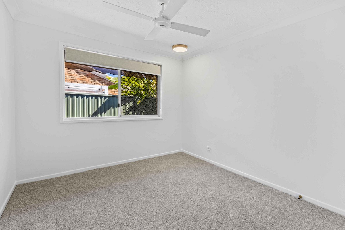 8 Damson Place Elanora 11