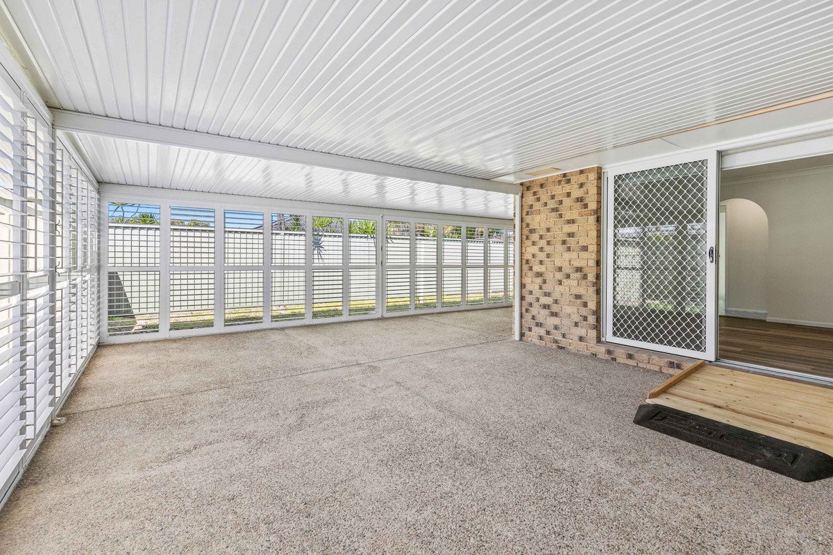 8 Damson Place Elanora 16