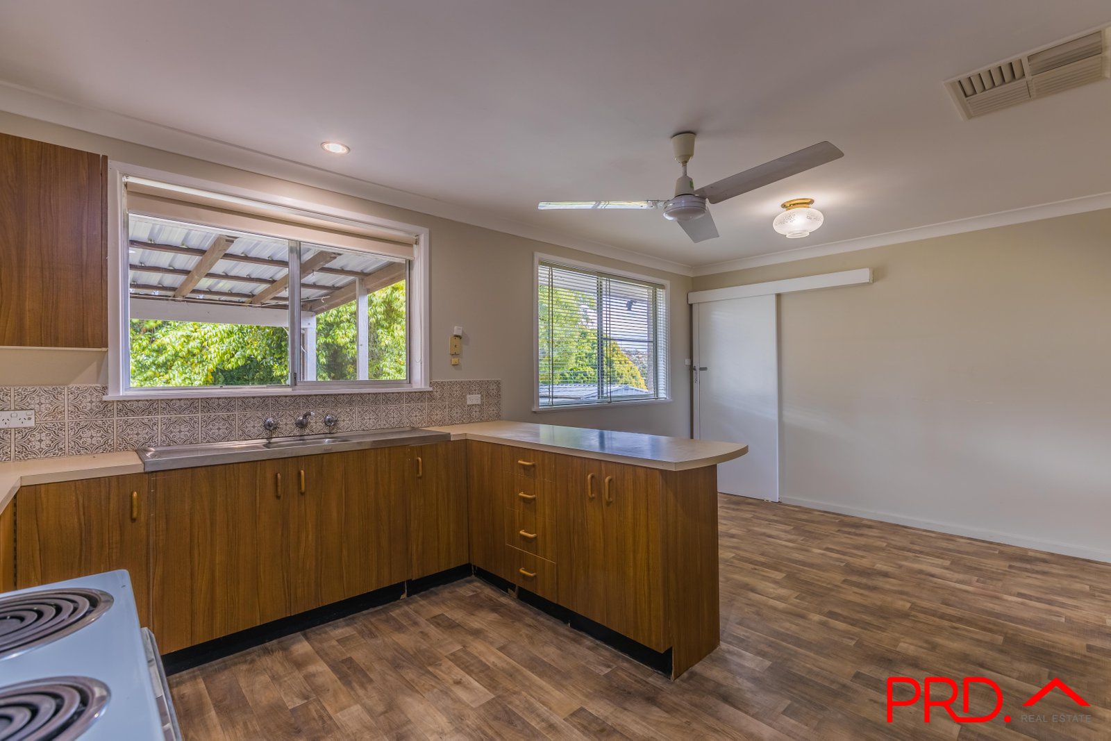 8 Dandaloo Street TAMWORTH 5