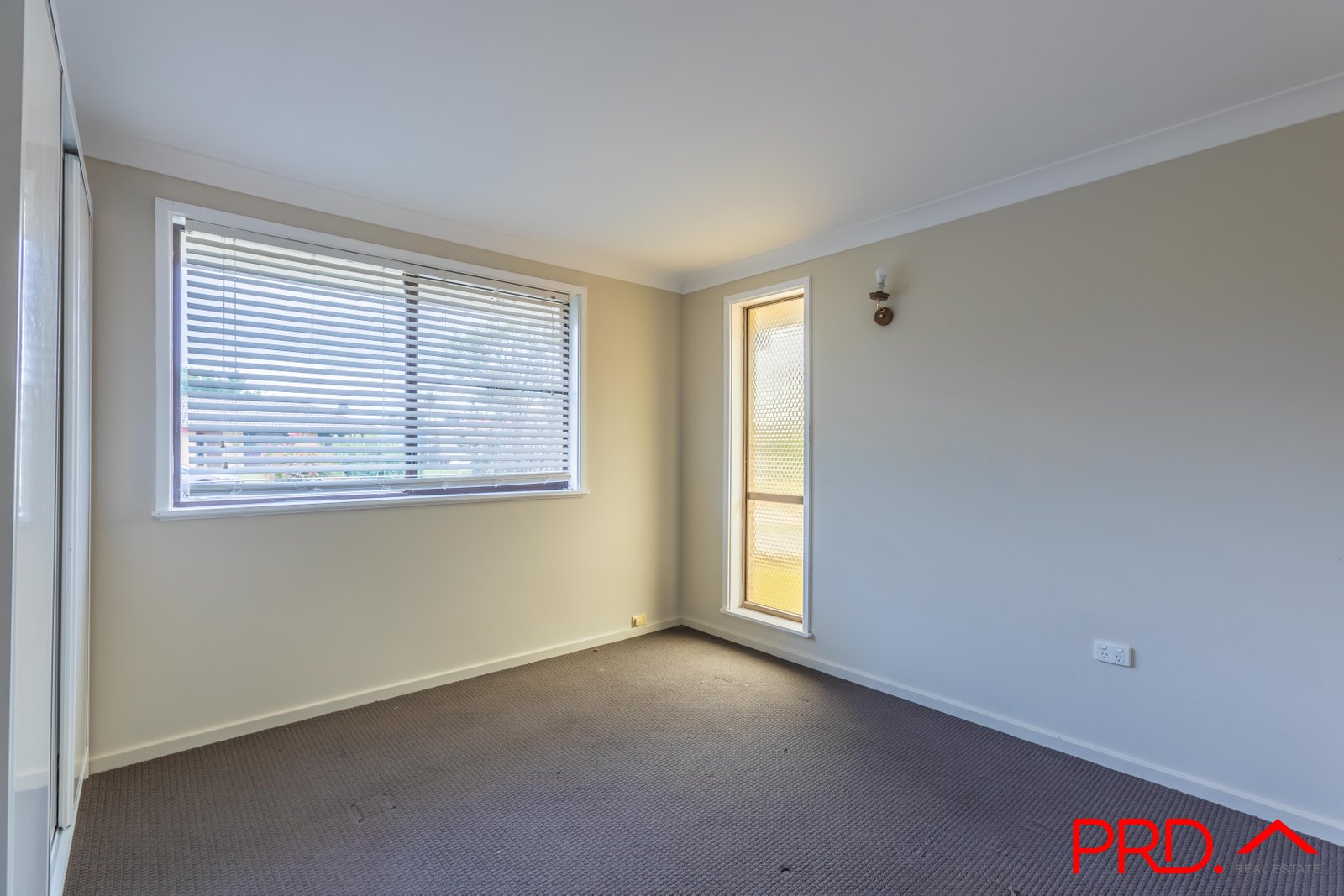 8 Dandaloo Street TAMWORTH 7