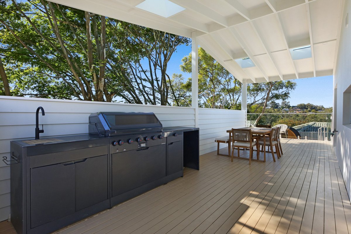 8 Dapples Court Burleigh Heads 9