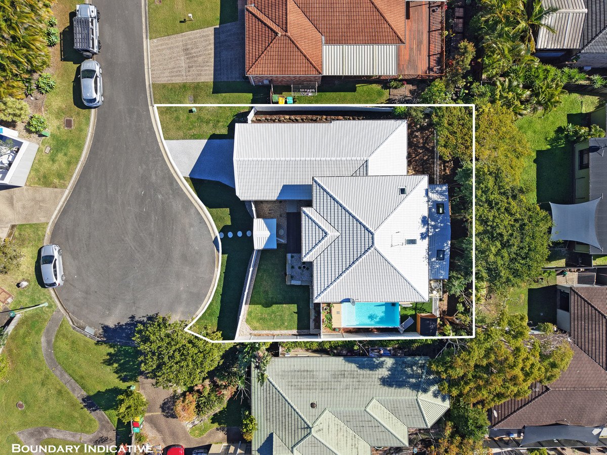 8 Dapples Court Burleigh Heads 33