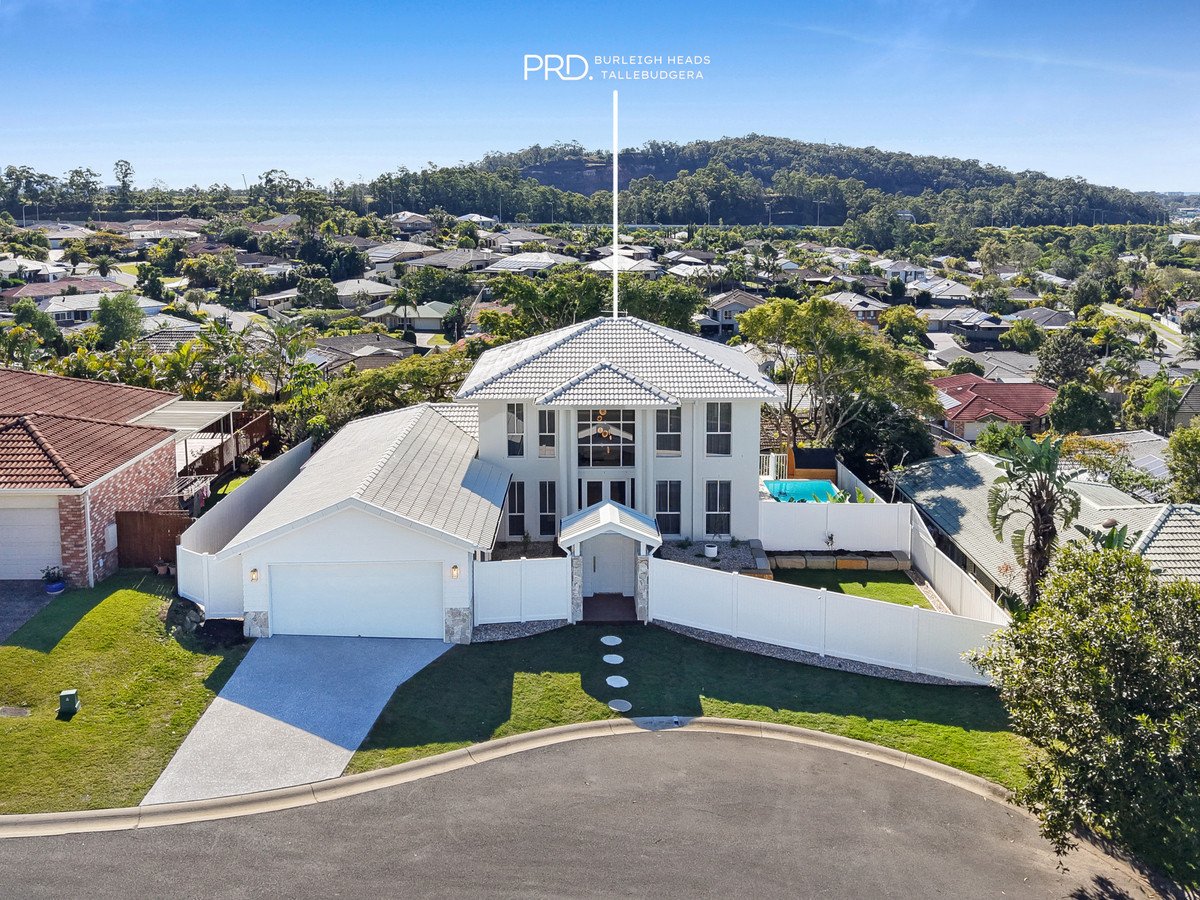 8 Dapples Court Burleigh Heads 34