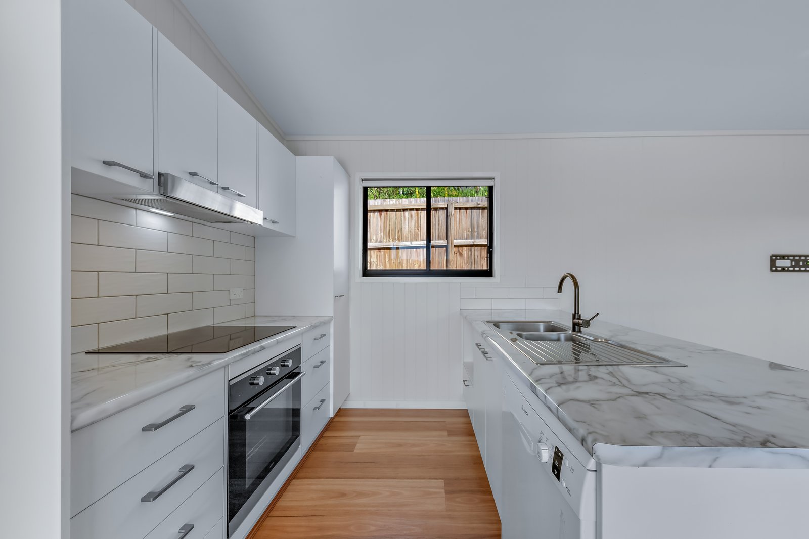 8 Dashers Drive CANNONVALE 4