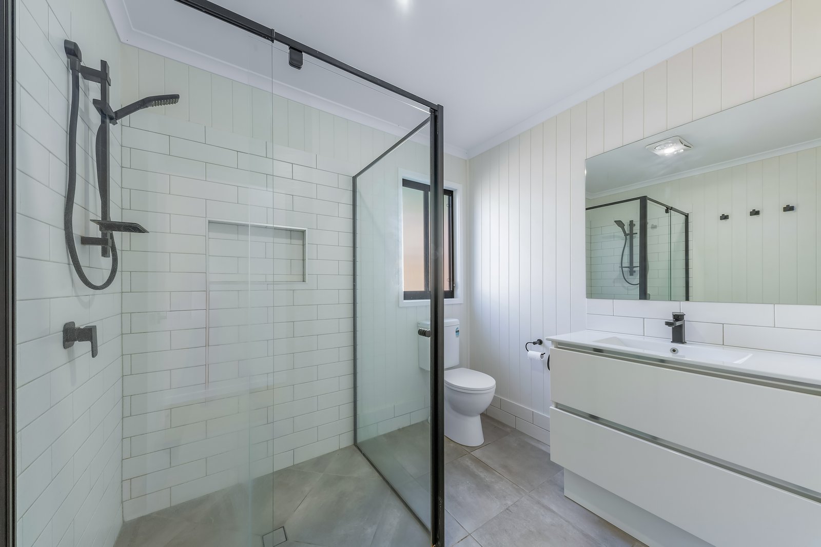 8 Dashers Drive CANNONVALE 6