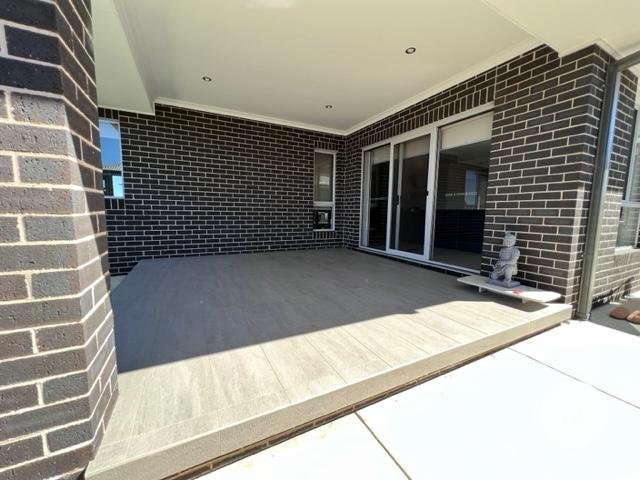 8 David Street GOOGONG 12