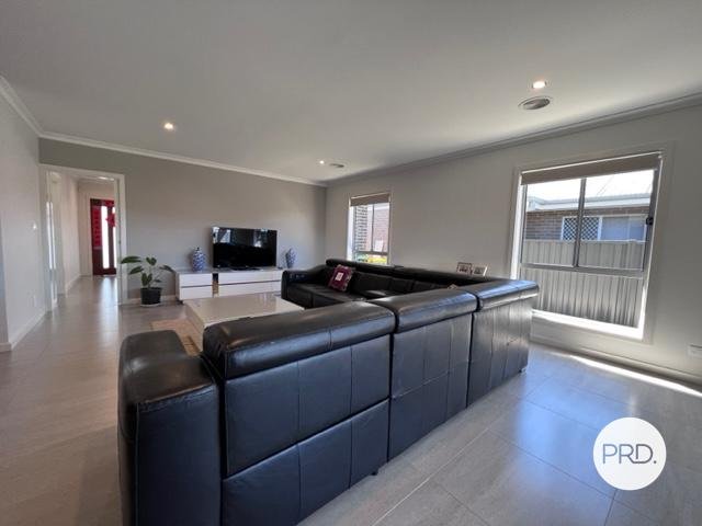 8 David Street GOOGONG 15