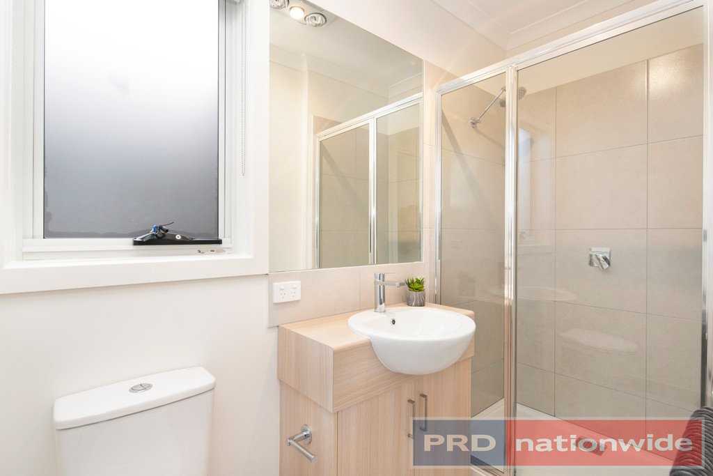 8 Davis Street CRESWICK 3