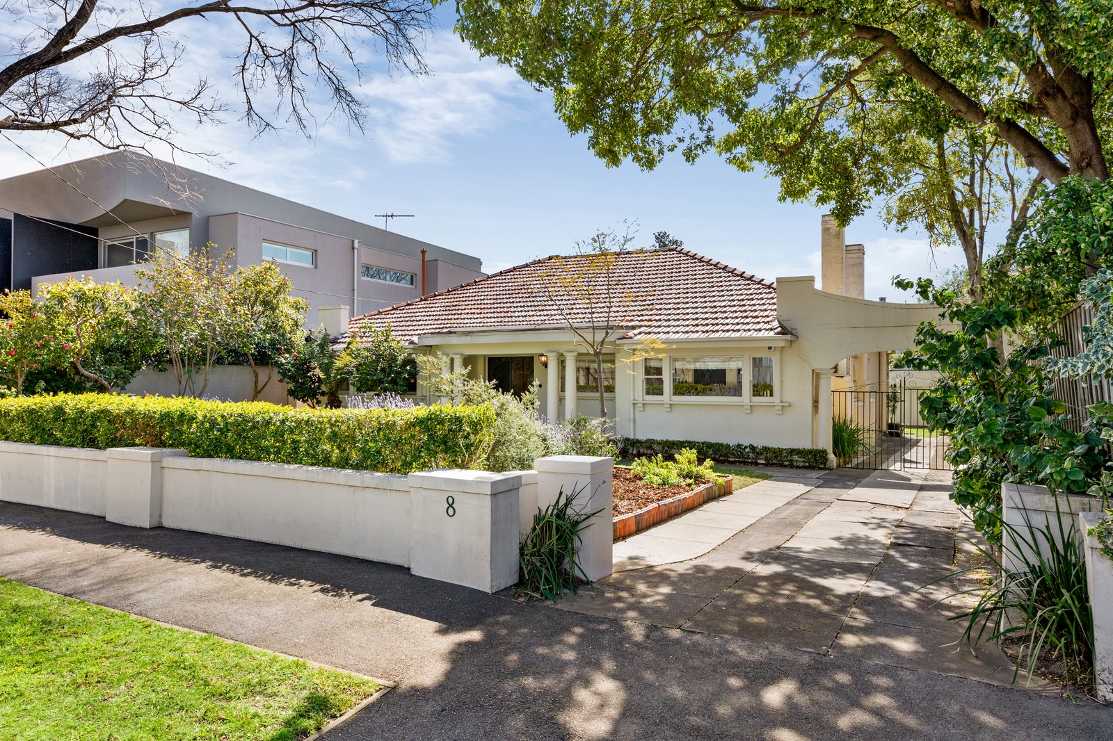 Gallery: 8 Dawson Avenue