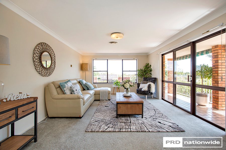 8 Dekalb Street TAMWORTH 2