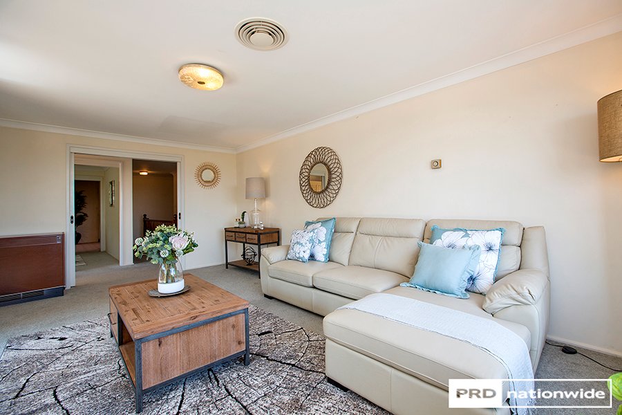 8 Dekalb Street TAMWORTH 3
