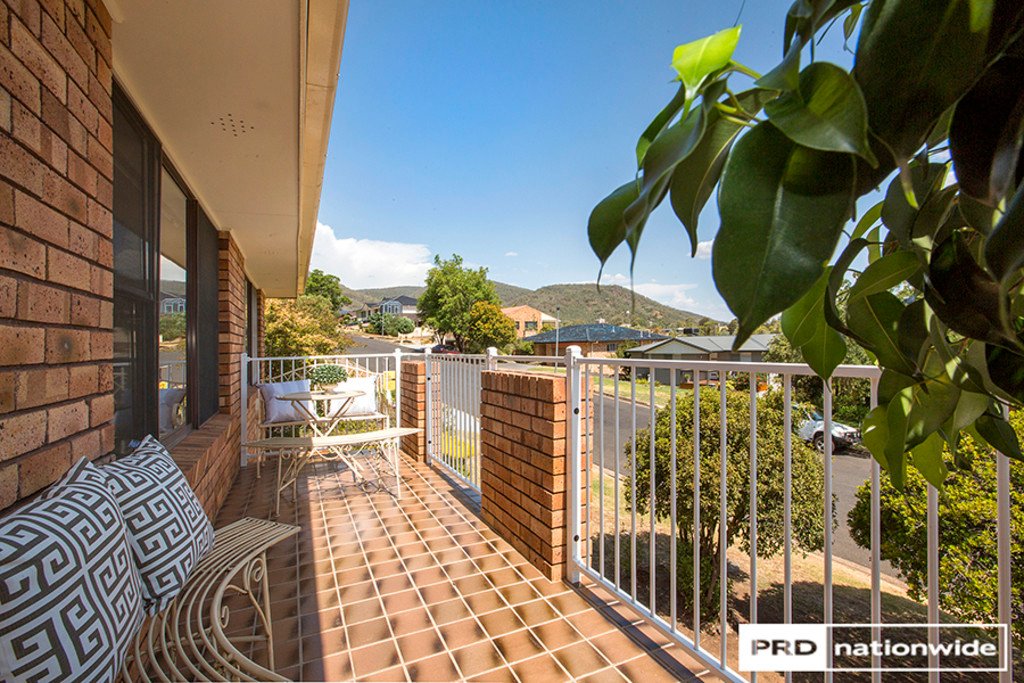 8 Dekalb Street TAMWORTH 10