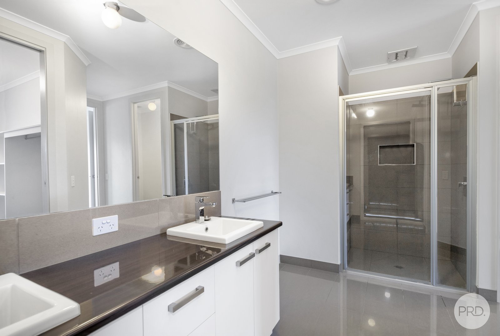 8 Delaland Avenue BUNINYONG 4