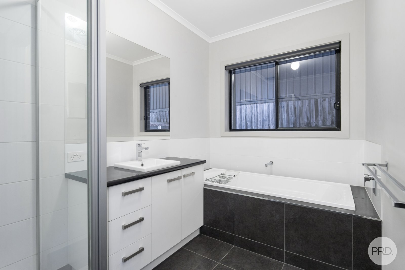 8 Delaland Avenue BUNINYONG 13