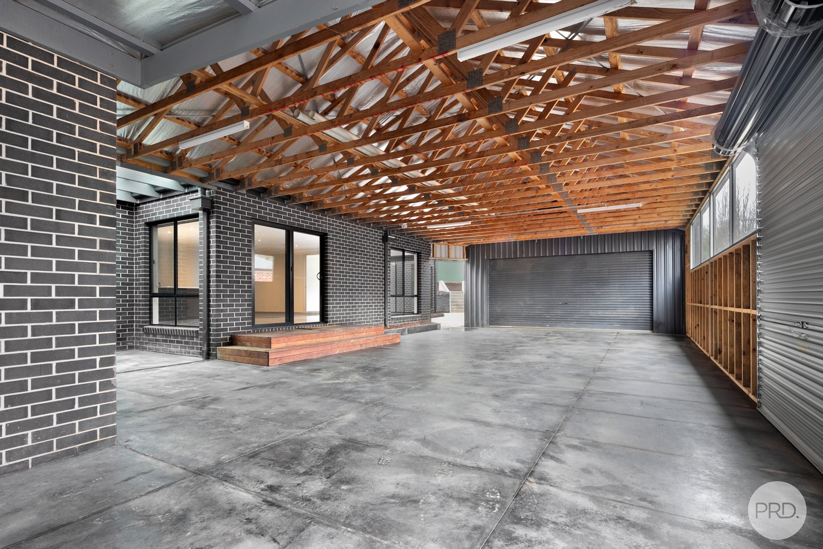 8 Delaland Avenue BUNINYONG 16