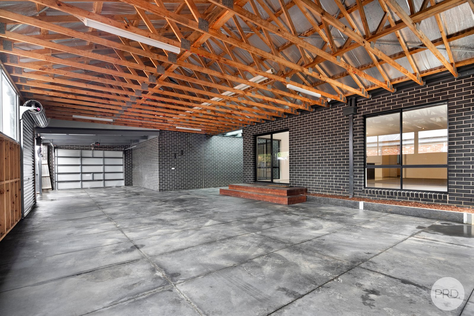 8 Delaland Avenue BUNINYONG 17