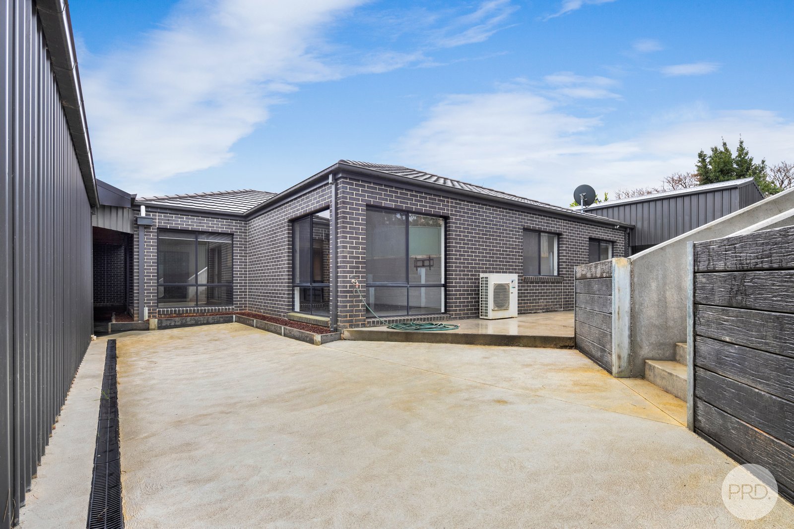 8 Delaland Avenue BUNINYONG 18