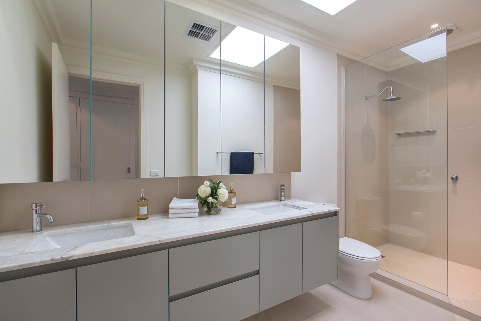 8 Derby Street, Armadale, VIC