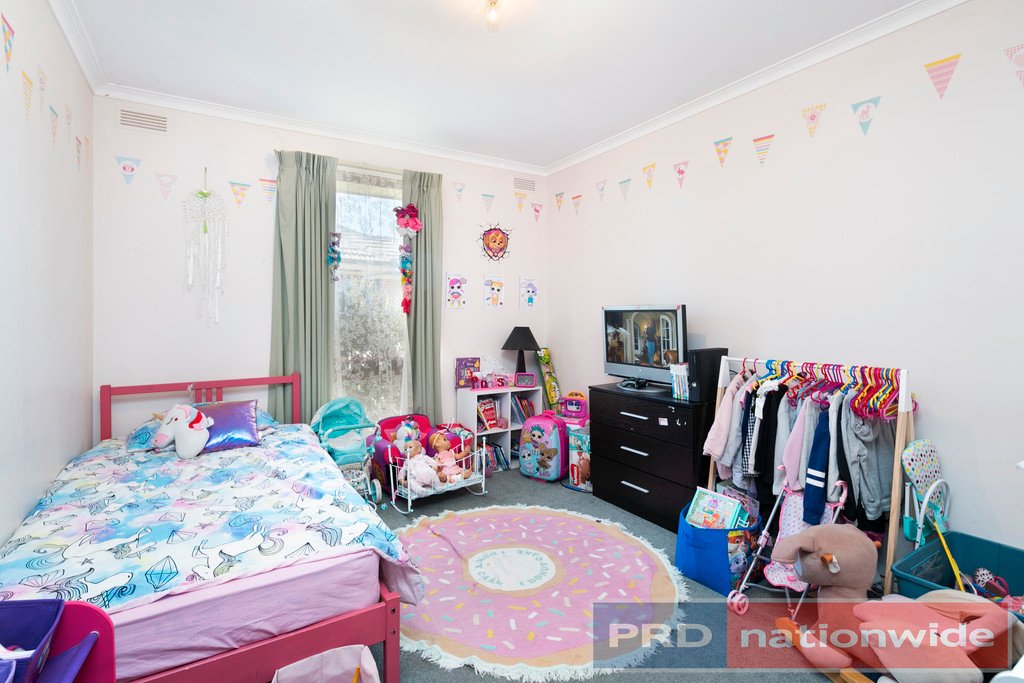 8 Dermot Street WENDOUREE 5