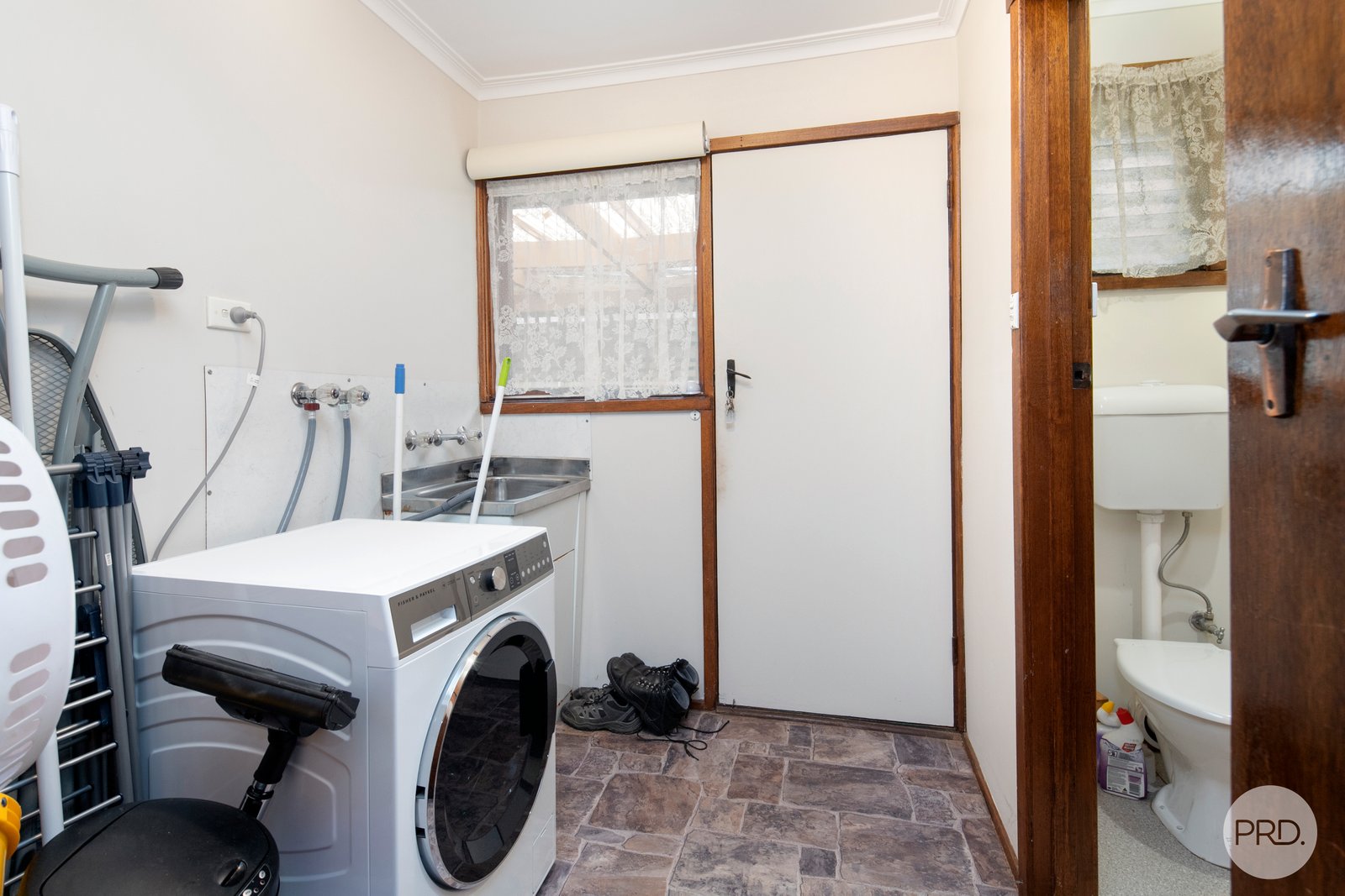 8 Dermot Street WENDOUREE 9