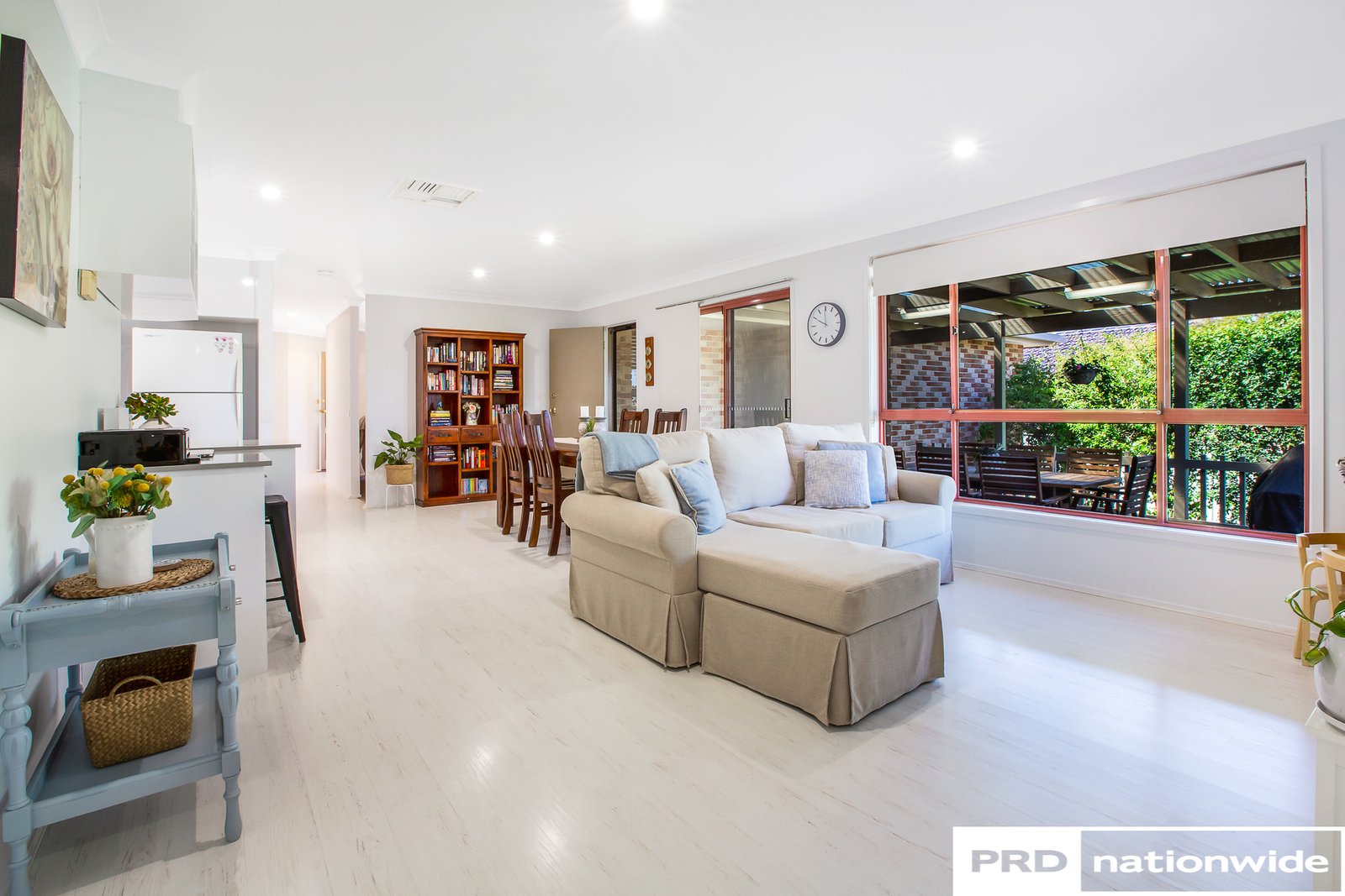 8 Dibar Drive TAMWORTH 13