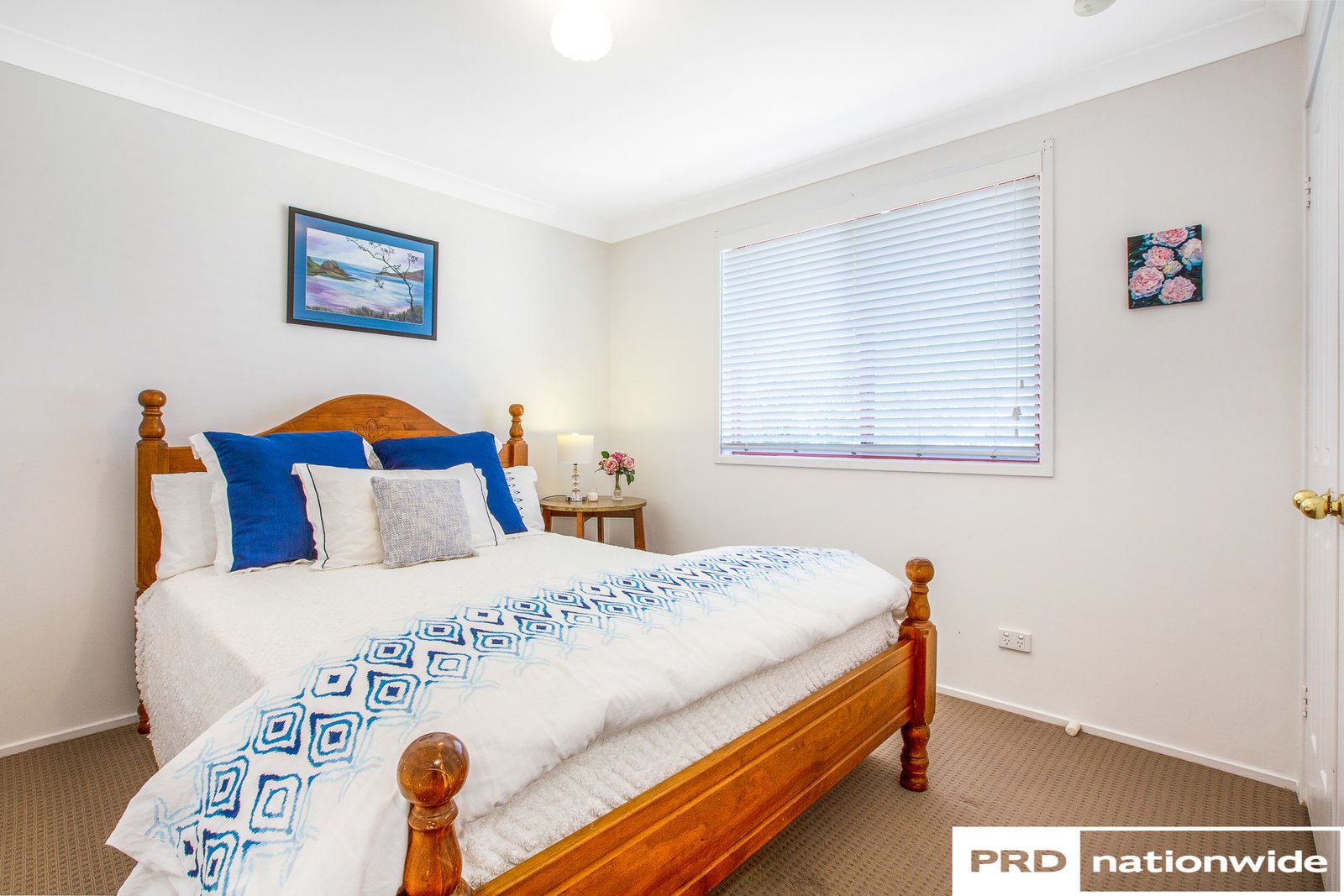 8 Dibar Drive TAMWORTH 19