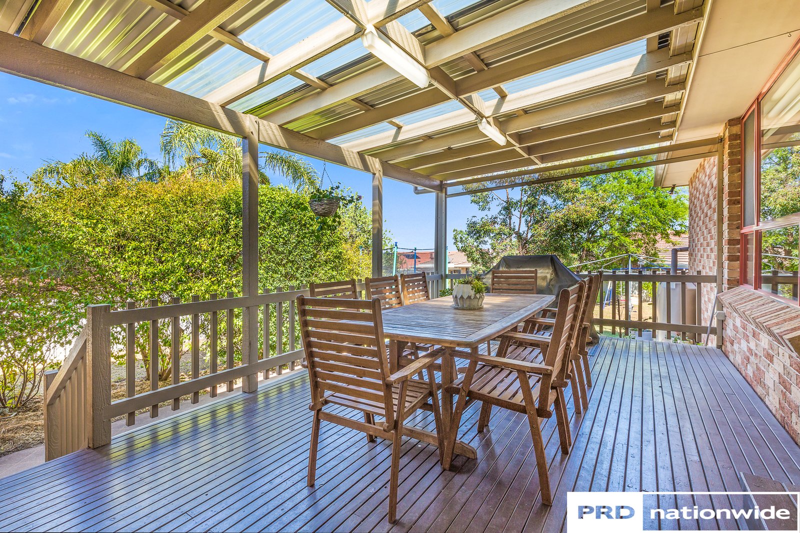 8 Dibar Drive TAMWORTH 21