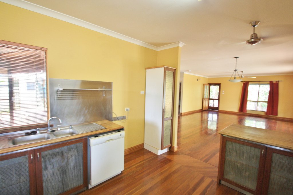 8 Dolby Road BROOME 4