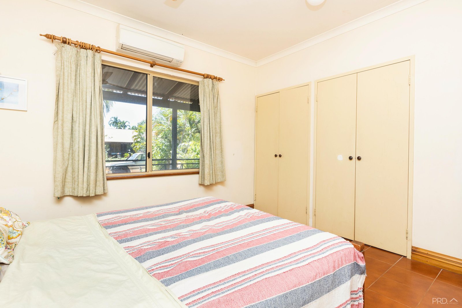 8 Dolby Road CABLE BEACH 21