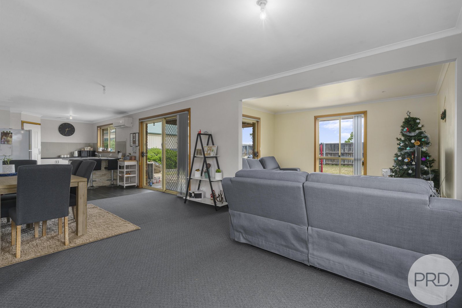 8 Dollery Court BRIGHTON 2