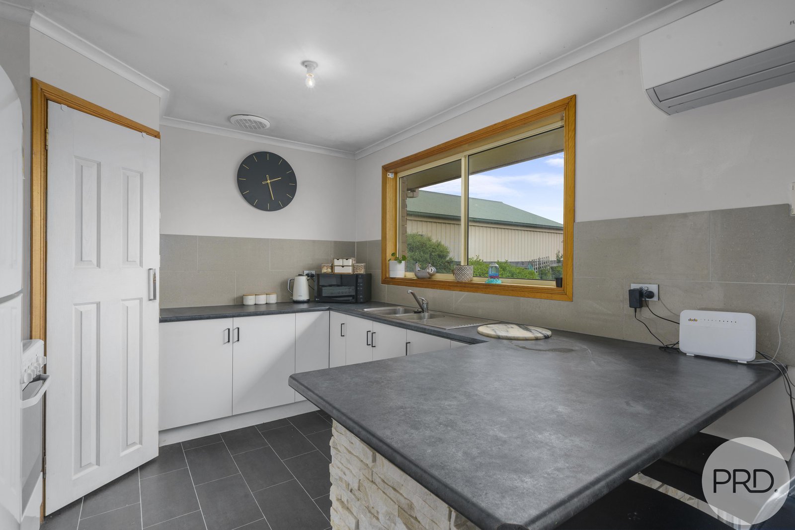 8 Dollery Court BRIGHTON 9