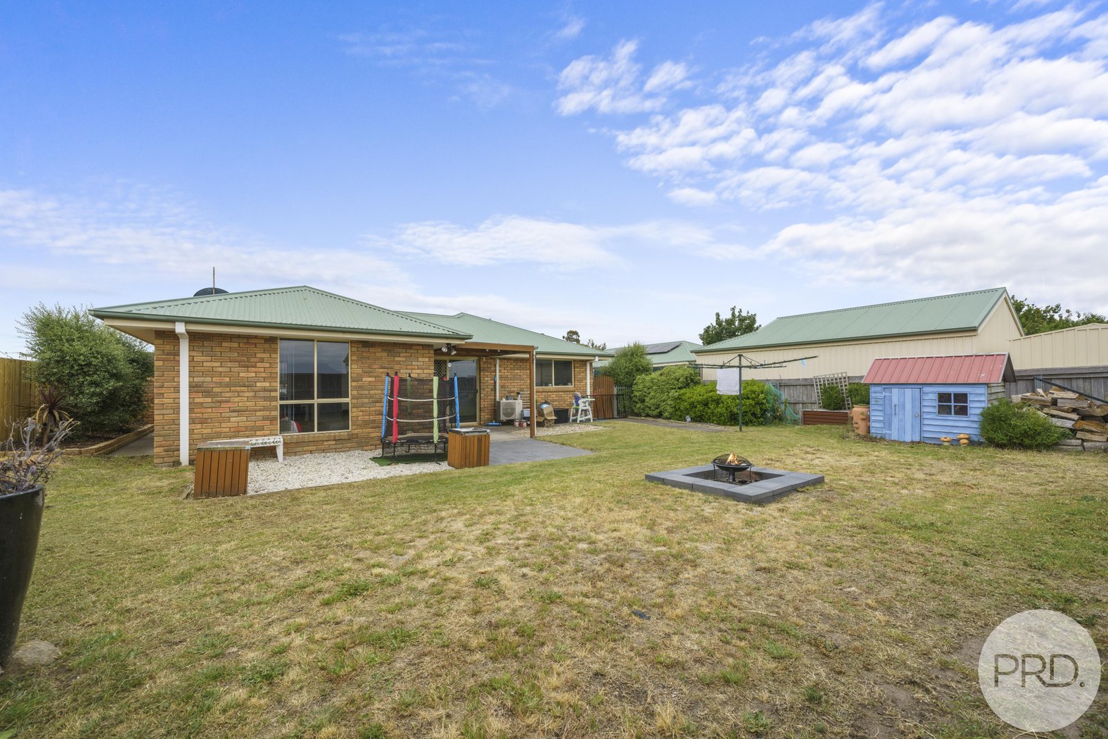 8 Dollery Court BRIGHTON 19