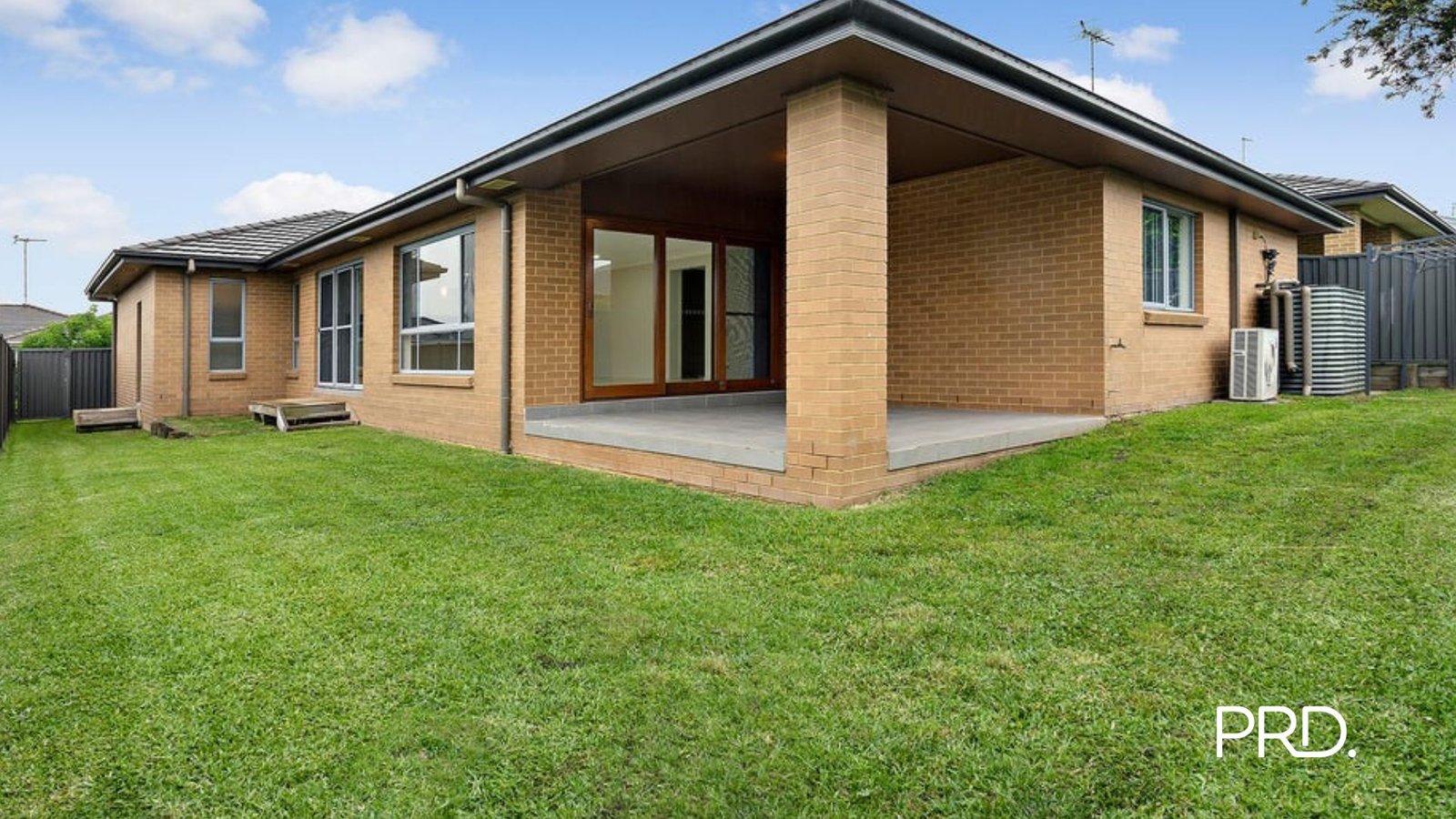 8 Domus St  Glenmore Park 8