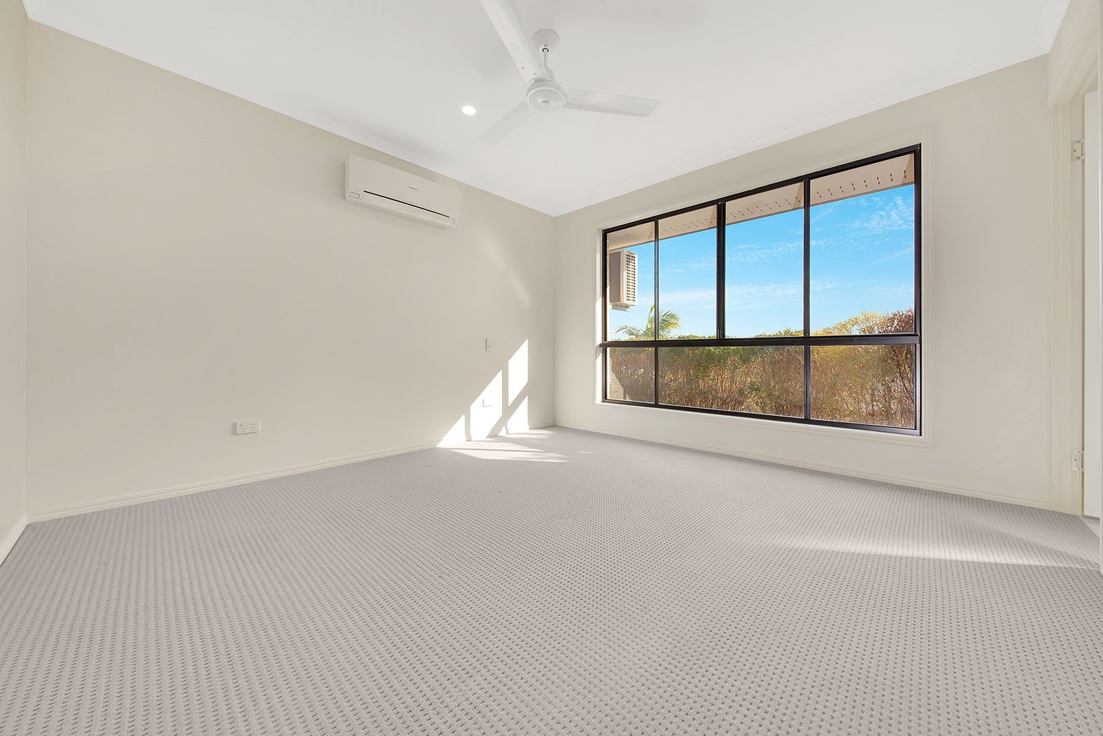 8 Don Cameron Drive CALLIOPE 7