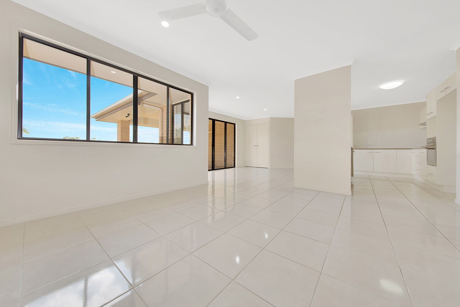 8 Don Cameron Drive CALLIOPE 16