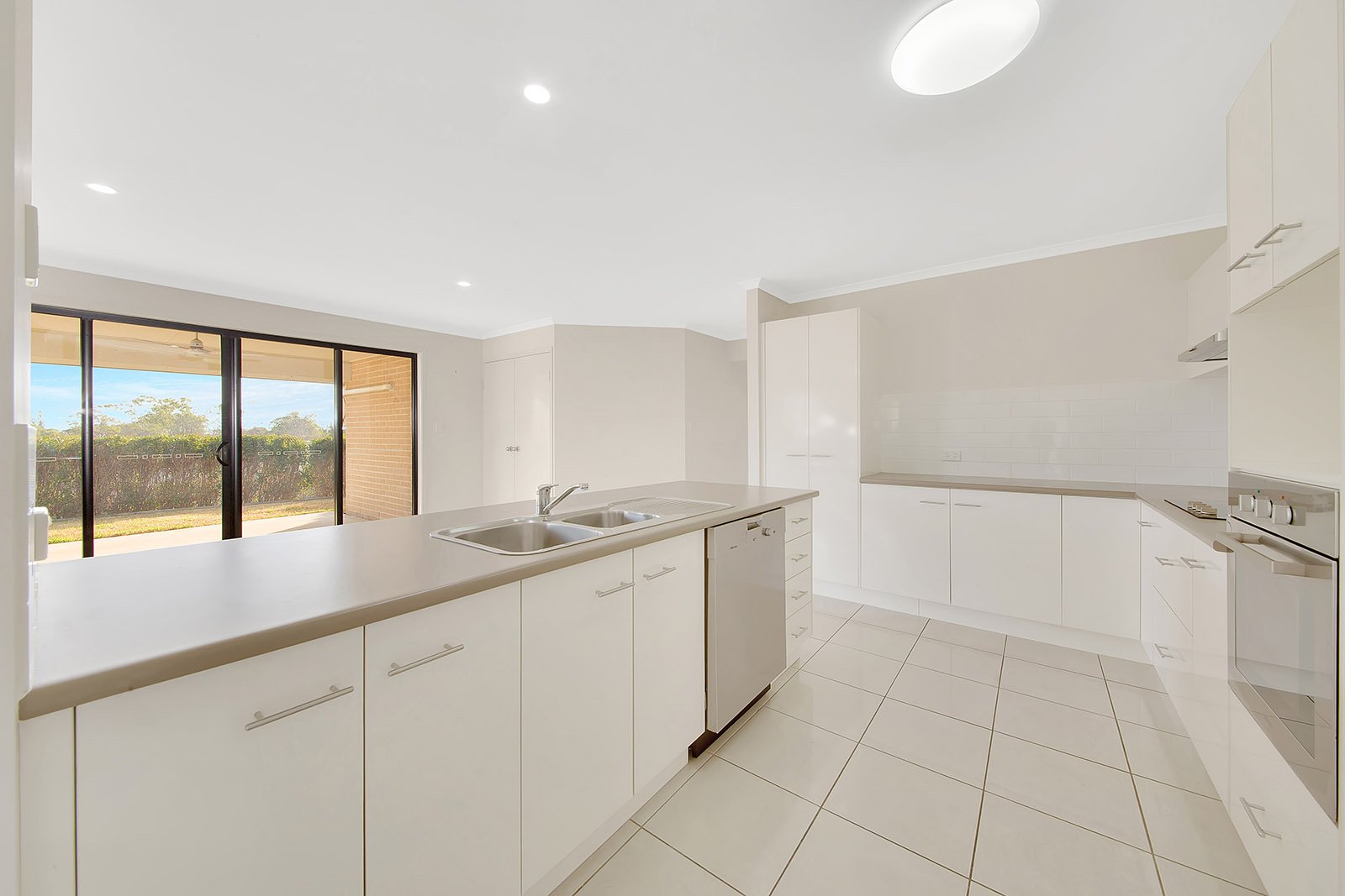 8 Don Cameron Drive CALLIOPE 18
