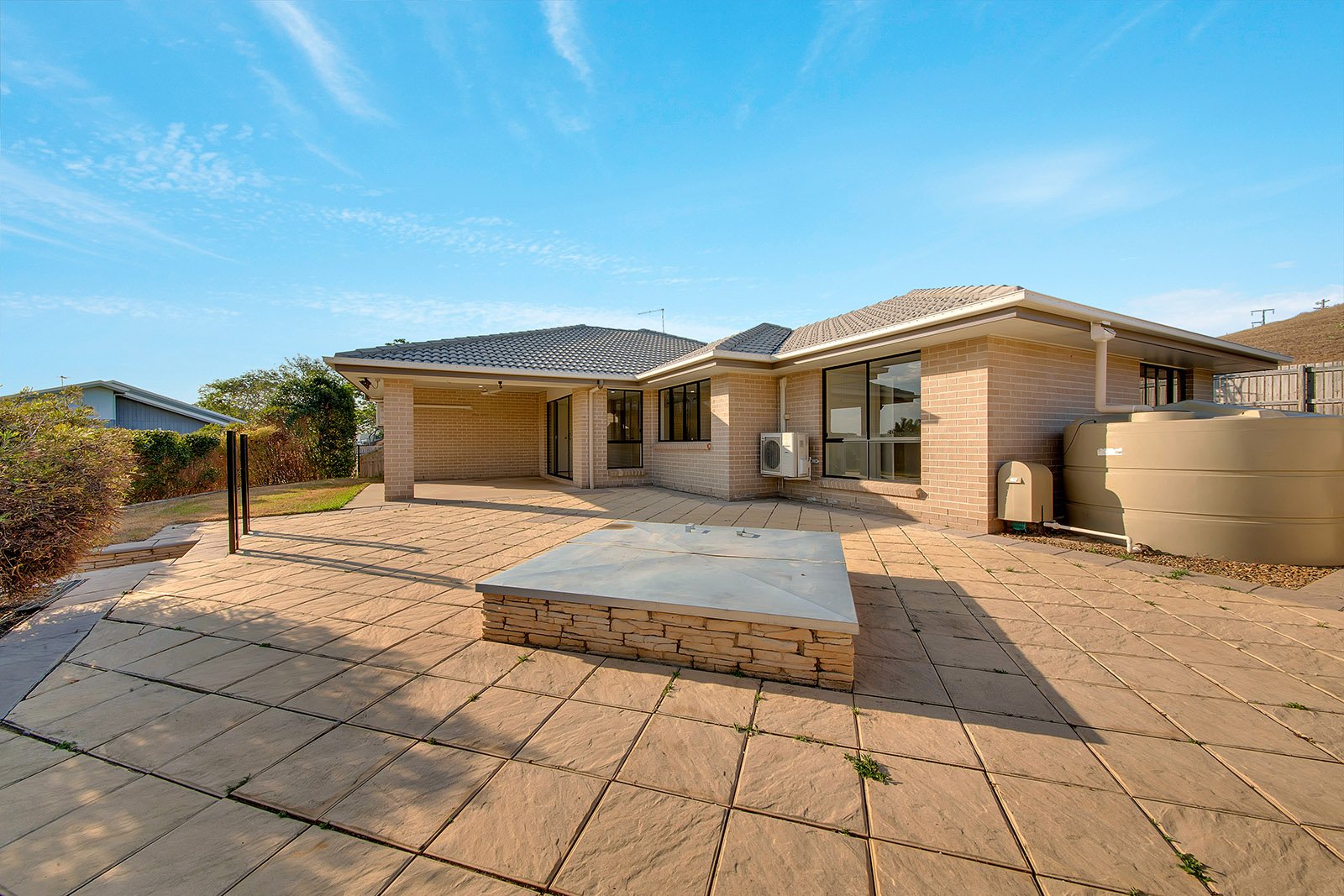 8 Don Cameron Drive CALLIOPE 21