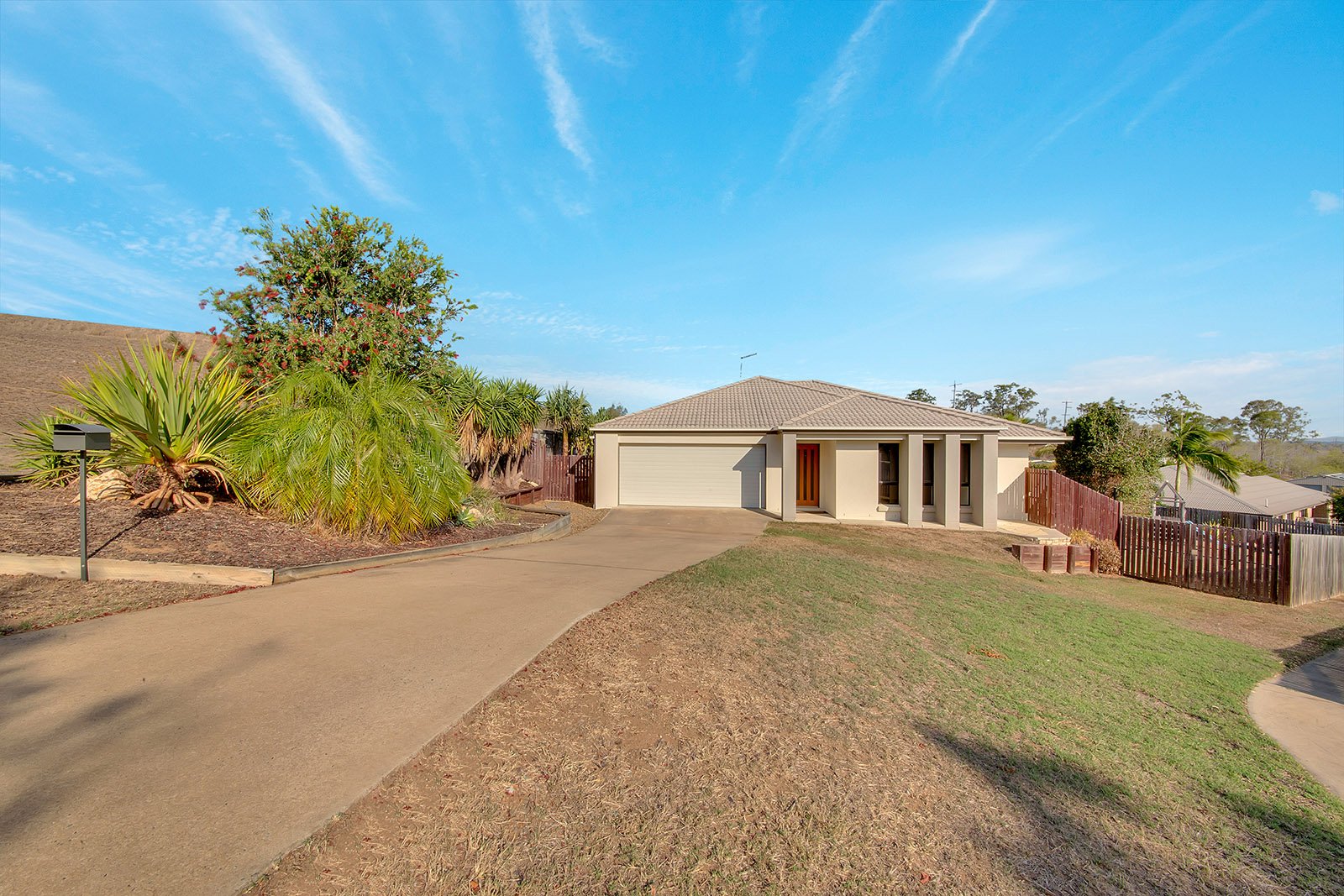 8 Don Cameron Drive CALLIOPE 26