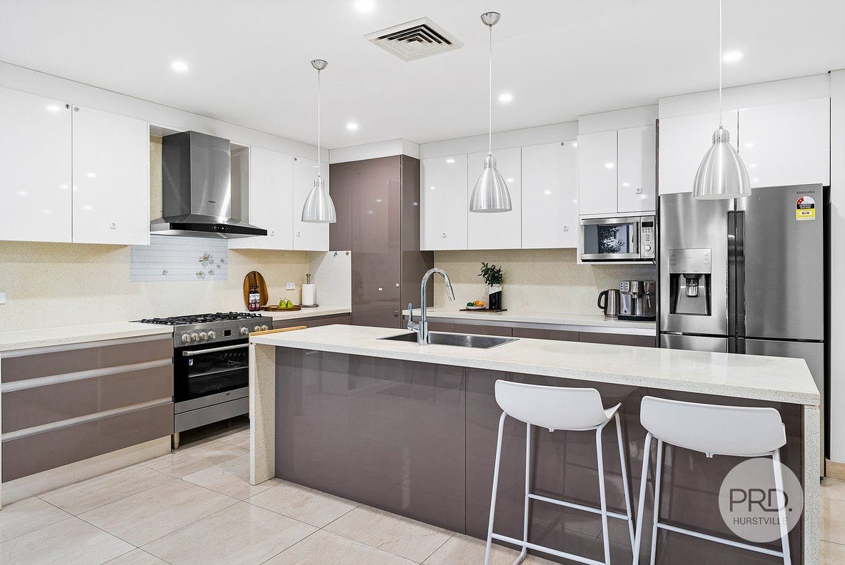 8 Donald Street HURSTVILLE 4