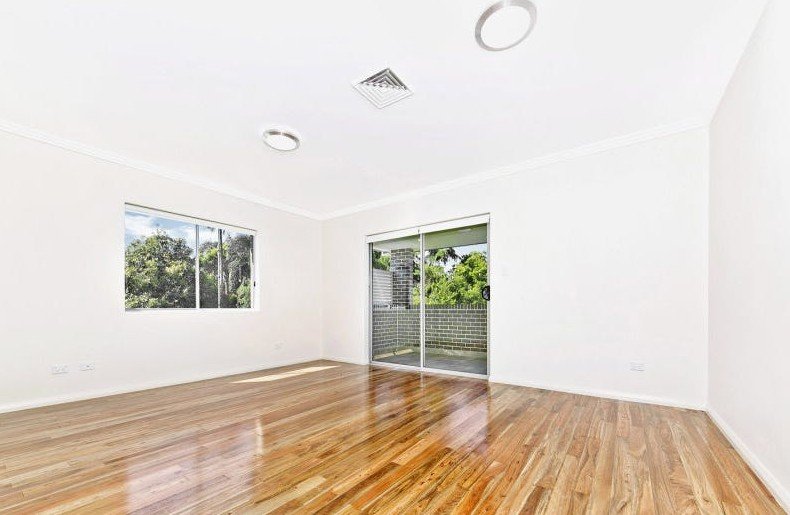 8 Donald Street HURSTVILLE 5